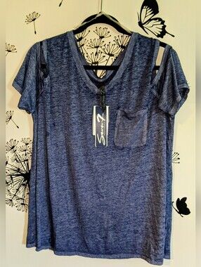Seven7 Heathered Navy Blue. Cold Shoulder Short Sleeve Pocket Tee